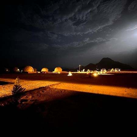 Rum Island Luxury Camp & Bubbles Hotel Wadi Rum Eksteriør bilde