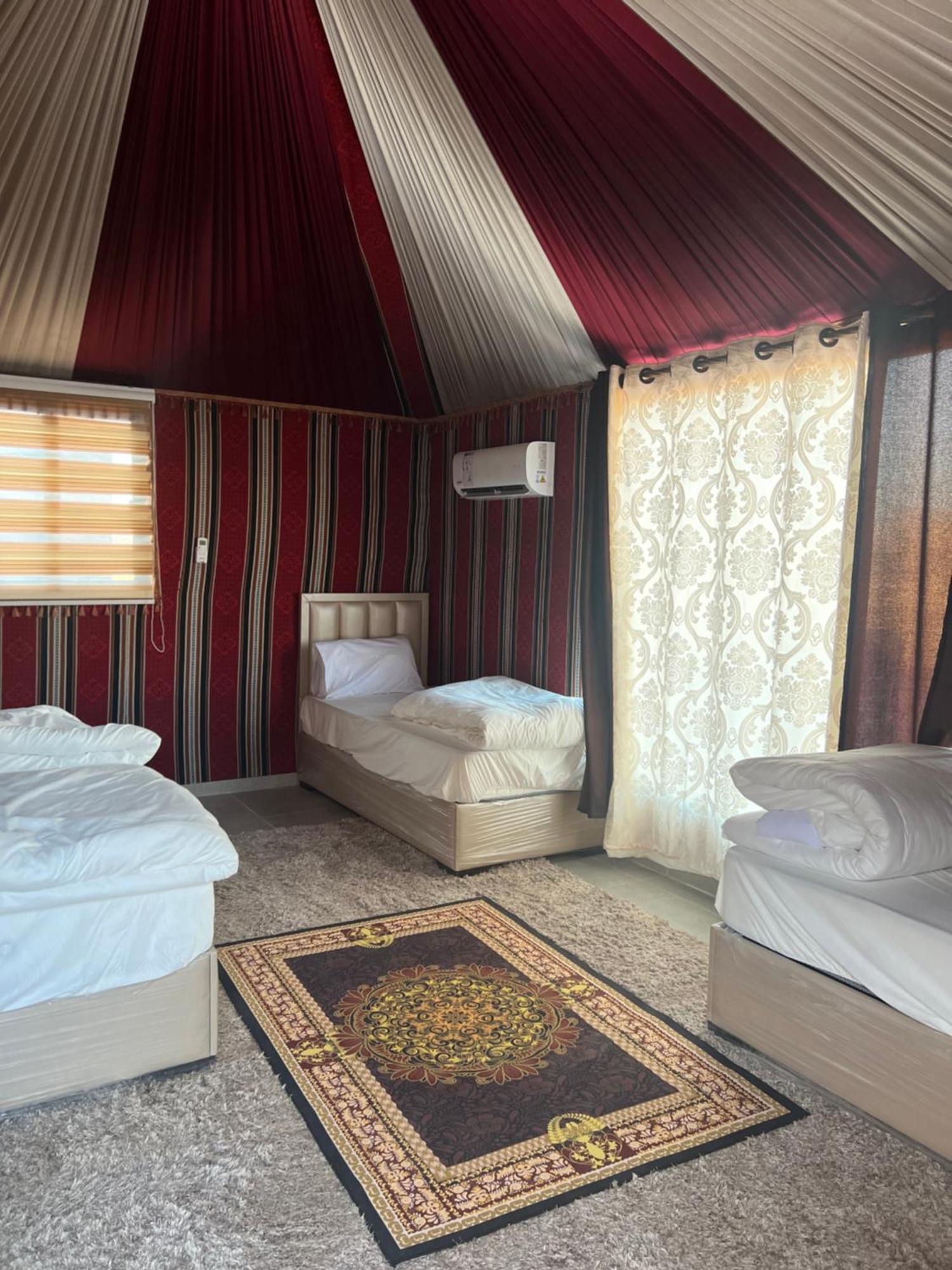 Rum Island Luxury Camp & Bubbles Hotel Wadi Rum Eksteriør bilde