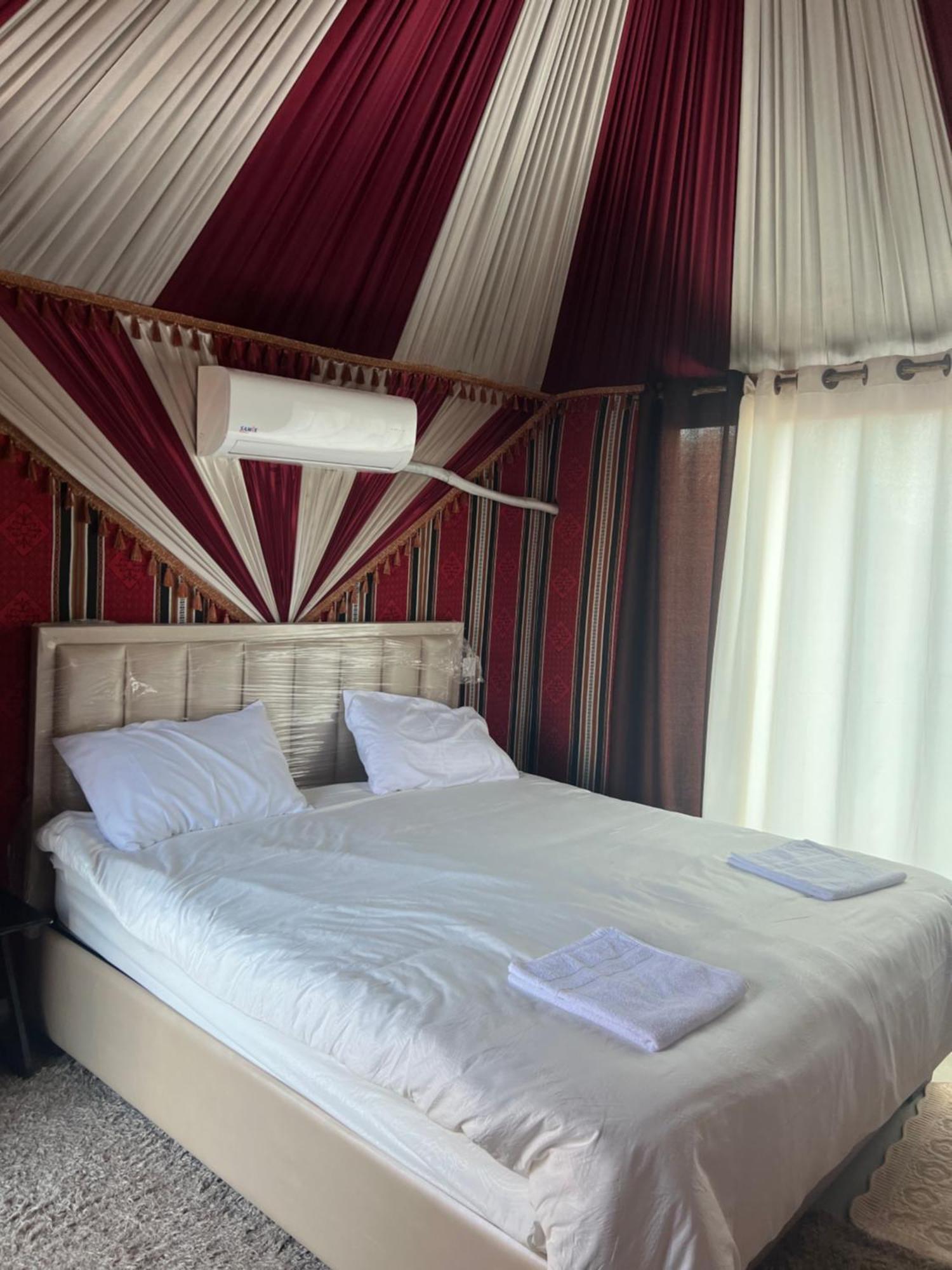 Rum Island Luxury Camp & Bubbles Hotel Wadi Rum Eksteriør bilde