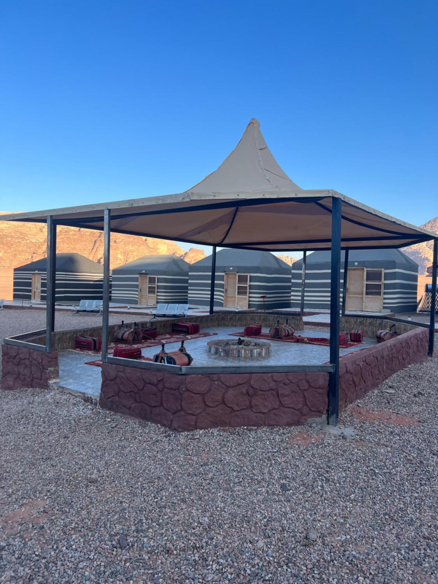 Rum Island Luxury Camp & Bubbles Hotel Wadi Rum Eksteriør bilde
