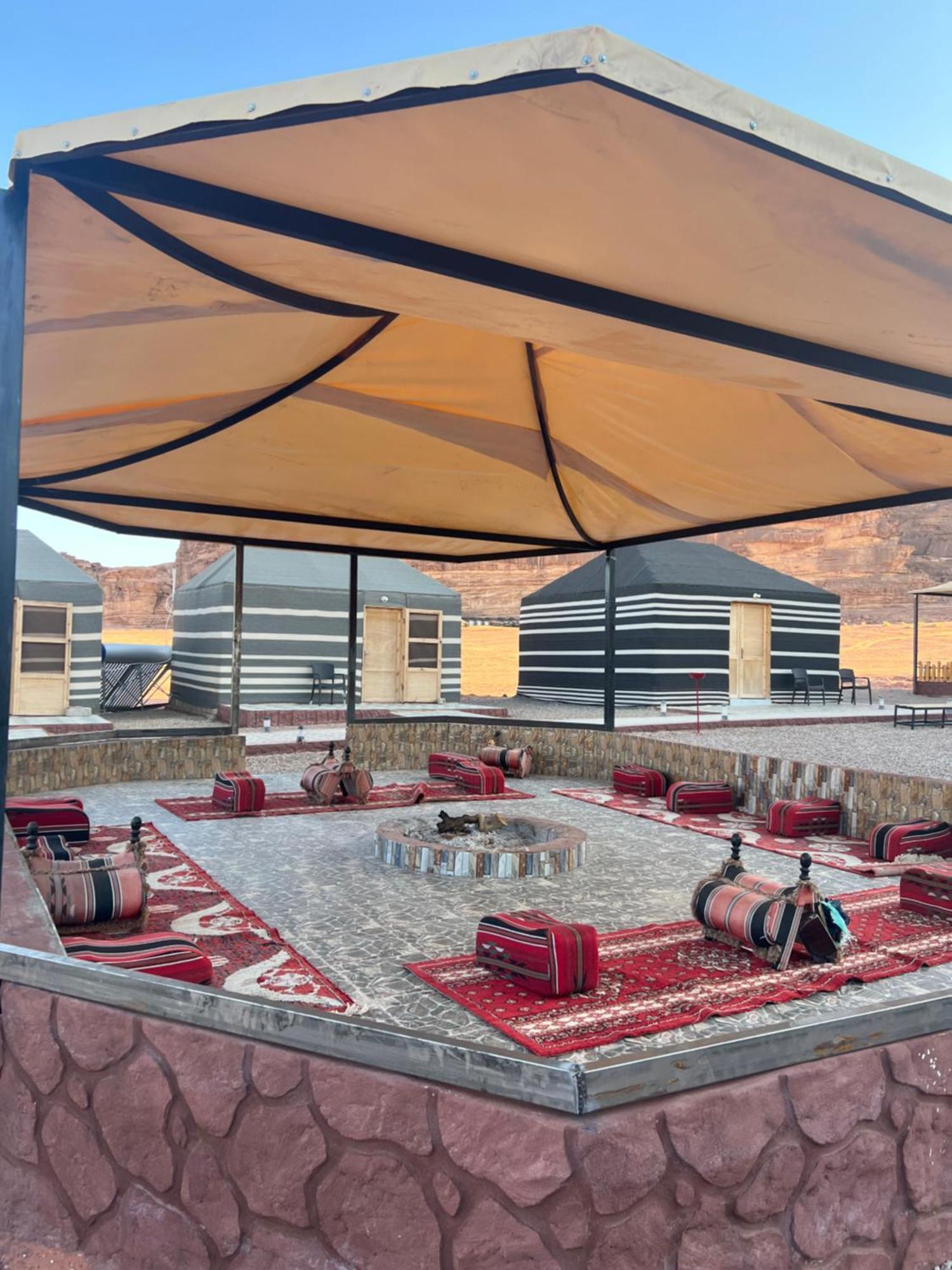 Rum Island Luxury Camp & Bubbles Hotel Wadi Rum Eksteriør bilde
