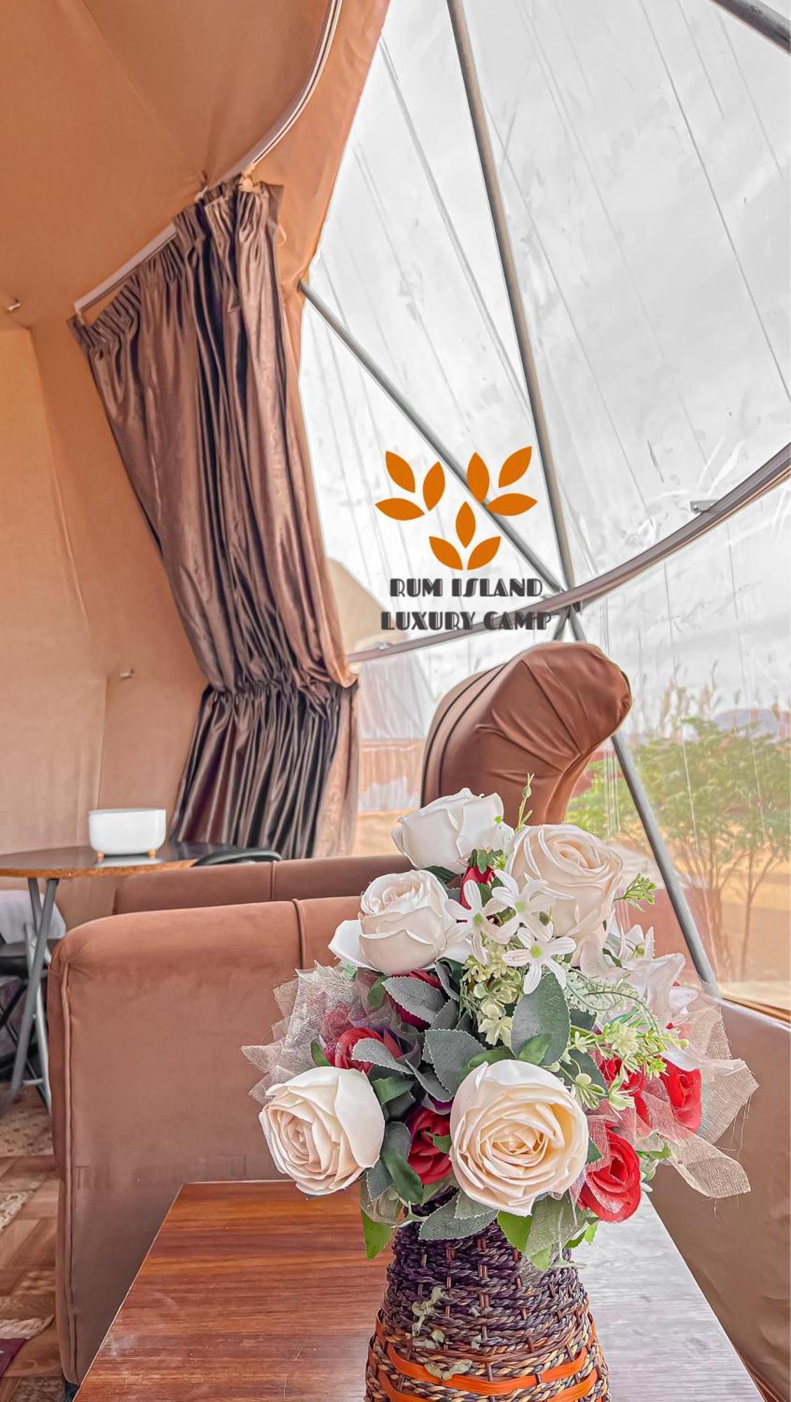 Rum Island Luxury Camp & Bubbles Hotel Wadi Rum Eksteriør bilde