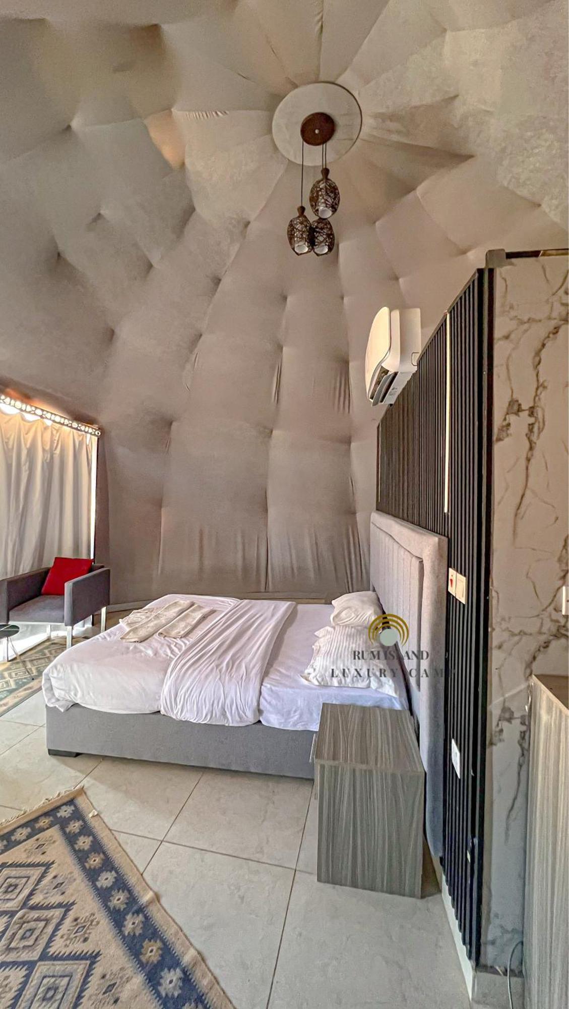 Rum Island Luxury Camp & Bubbles Hotel Wadi Rum Eksteriør bilde