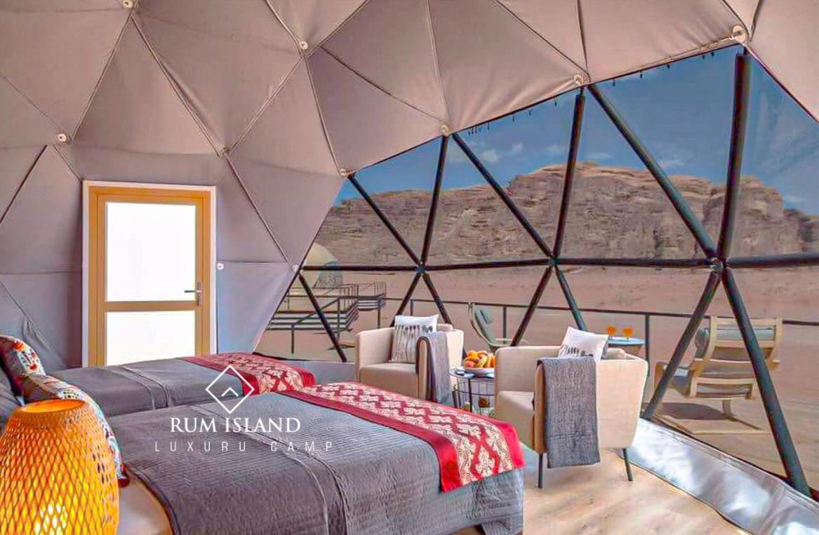 Rum Island Luxury Camp & Bubbles Hotel Wadi Rum Eksteriør bilde