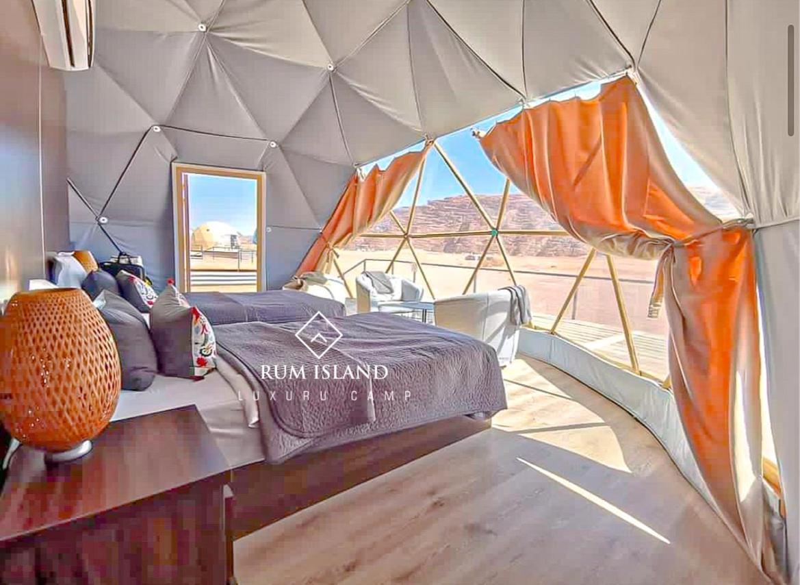 Rum Island Luxury Camp & Bubbles Hotel Wadi Rum Eksteriør bilde